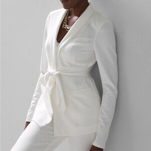 Elegant White Blazer with Belt